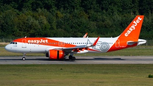 G-UZLV - Airbus A320-251N