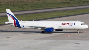 Photo of EC-OHG - Airbus A321-231(P2F) operated by Swiftair