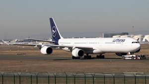 Photo of D-AIHF - Airbus A340-642 operated by Lufthansa