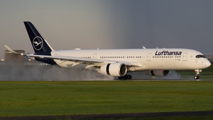 Photo of D-AIXT - Airbus A350-941 operated by Lufthansa