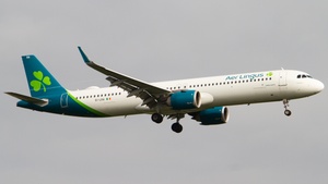Photo of EI-LRA - Airbus A321-253NX operated by Aer Lingus