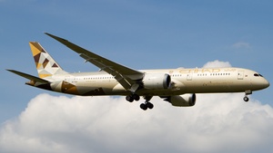 Photo of A6-BLN - Boeing 787-9 Dreamliner operated by Etihad Airways