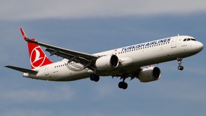Photo of TC-LSY - Airbus A321-271NX operated by Turkish Airlines