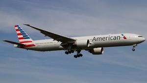 Photo of N726AN - Boeing 777-323(ER) operated by American Airlines