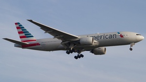 Photo of N765AN - Boeing 777-223(ER) operated by American Airlines