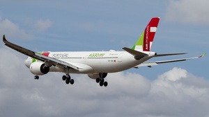 Photo of CS-TUB - Airbus A330-941 operated by TAP Air Portugal