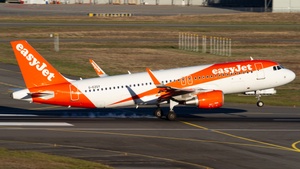 G-EZGY - Airbus A320-214