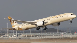 Photo of A6-BMF - Boeing 787-10 Dreamliner operated by Etihad Airways