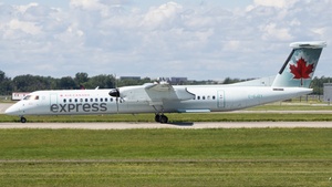 Photo of C-GJZY - Bombardier DHC-8-402 Dash 8 Q400 operated by Air Canada Express (opb Jazz Air)