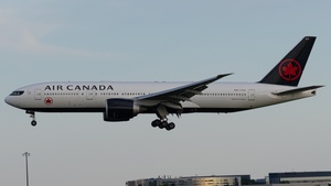 Photo with serial 35244 - Boeing 777-233(LR)