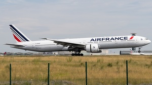 F-GSQP - Boeing 777-328(ER)