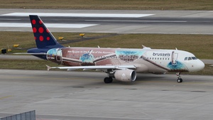 OO-SNM - Airbus A320-214