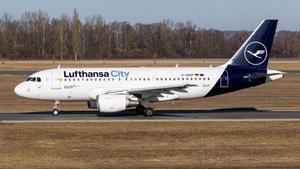 Photo of D-ABGP - Airbus A319-112 operated by Lufthansa City Airlines