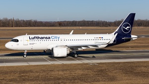 Photo of D-AIIA - Airbus A320-251N operated by Lufthansa City Airlines