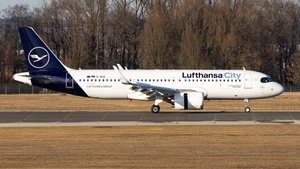 Photo of D-AIIA - Airbus A320-251N operated by Lufthansa City Airlines