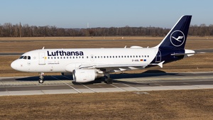 Photo of D-AIBL - Airbus A319-112 operated by Lufthansa CityLine