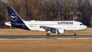 Photo of D-AIBQ - Airbus A319-112 operated by Lufthansa CityLine