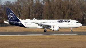 Photo of D-AIUB - Airbus A320-214 operated by Lufthansa