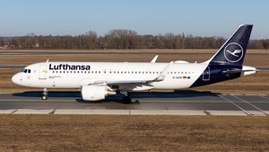 Photo of D-AIZQ - Airbus A320-214 operated by Lufthansa