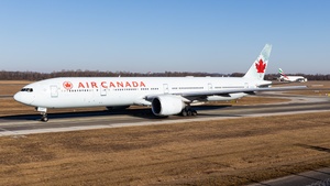 Photo of C-FRAM - Boeing 777-333(ER) operated by Air Canada