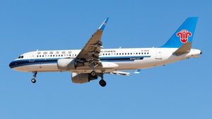 Photo of B-9929 - Airbus A320-214 operated by China Southern Airlines