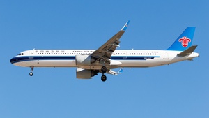 Photo of B-32KZ - Airbus A321-251NX operated by China Southern Airlines