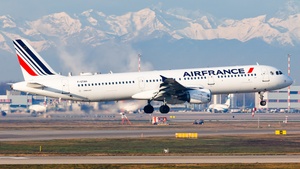 Photo of F-GTAH - Airbus A321-211 operated by Air France