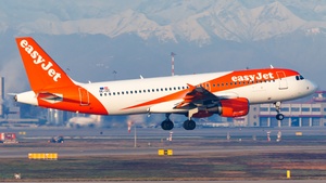 Photo of OE-IZC - Airbus A320-214 operated by easyJet Europe