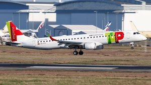 Photo of CS-TTY - Embraer ERJ-195AR operated by TAP Express (opb Portugália Airlines)