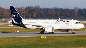 Photo of D-AIWG - Airbus A320-214 operated by Lufthansa