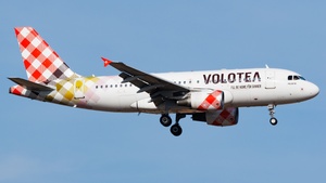 Photo of EC-NBD - Airbus A319-112 operated by Volotea