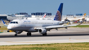Photo of N106SY - Embraer ERJ-175LR operated by United Express (opb SkyWest Airlines)