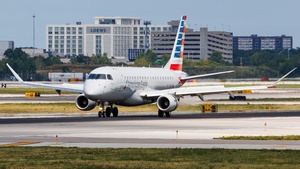 Photo of N275NN - Embraer ERJ-175LR operated by American Eagle (opb Envoy Air)