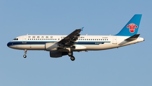 Photo of B-6291 - Airbus A320-214 operated by China Southern Airlines