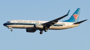 Photo of B-5677 - Boeing 737-81B operated by China Southern Airlines