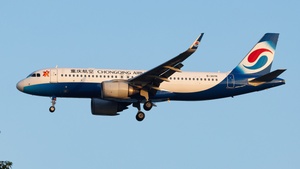 Photo of B-307R - Airbus A320-251N operated by Chongqing Airlines