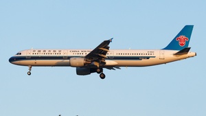 Photo of B-6622 - Airbus A321-211 operated by China Southern Airlines