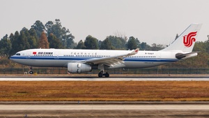 Photo of B-5927 - Airbus A330-243 operated by Air China
