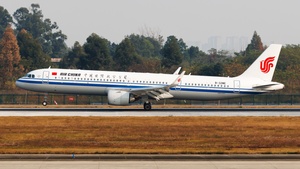 Photo of B-32ME - Airbus A321-252NX operated by Air China