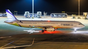 Photo of HL8256 - Airbus A321-231 operated by Air Busan