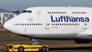Photo of D-ABTK - Boeing 747-430 operated by Lufthansa