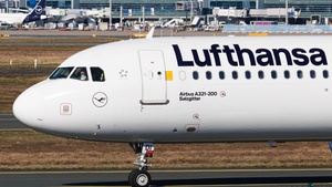 Photo of D-AIDI - Airbus A321-231 operated by Lufthansa