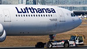 Photo of D-AIGU - Airbus A340-313 operated by Lufthansa