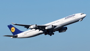 Photo of D-AIGZ - Airbus A340-313 operated by Lufthansa