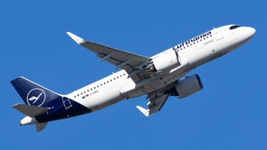 Photo of D-AINZ - Airbus A320-271N operated by Lufthansa