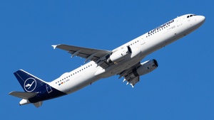 Photo of D-AIRO - Airbus A321-131 operated by Lufthansa