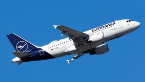 Photo of D-AIBC - Airbus A319-112 operated by Lufthansa