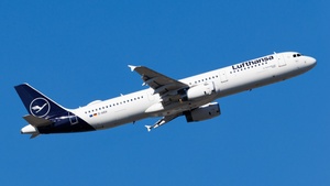 Photo of D-AIDX - Airbus A321-231 operated by Lufthansa