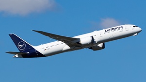 Photo of D-ABPP - Boeing 787-9 Dreamliner operated by Lufthansa