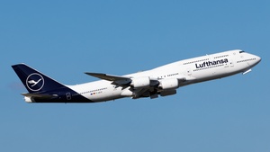 Photo of D-ABYF - Boeing 747-830 operated by Lufthansa